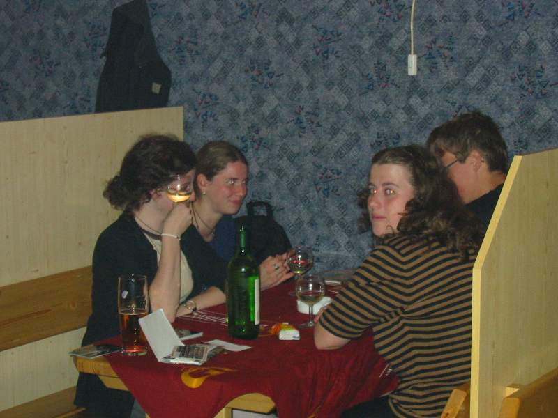 Káčule, Monty, Zuzka a Třépa (Kliknutďż˝m se obrďż˝zek zavďż˝e)