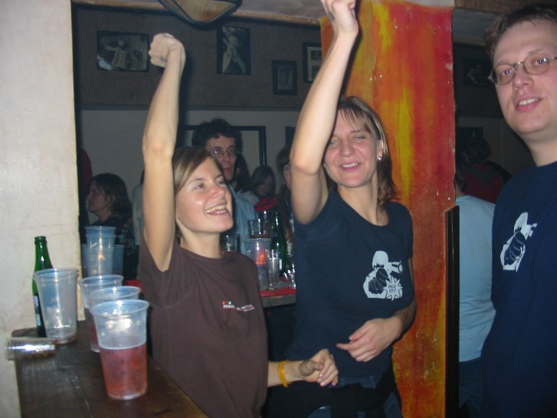 Linda, Jane a šéfredaktor (Kliknutďż˝m se obrďż˝zek zavďż˝e)